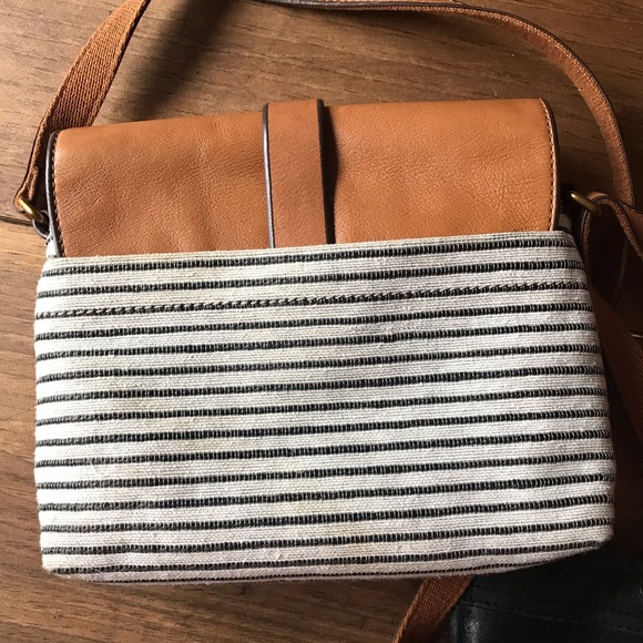 FOSSIL Purse *only* - Picture 2 of 3